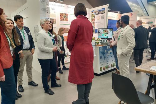 The photo shows Parliamentary State Secretary Müller from the German Ministry of Food and Agriculture during her visit to our GFFA stand.