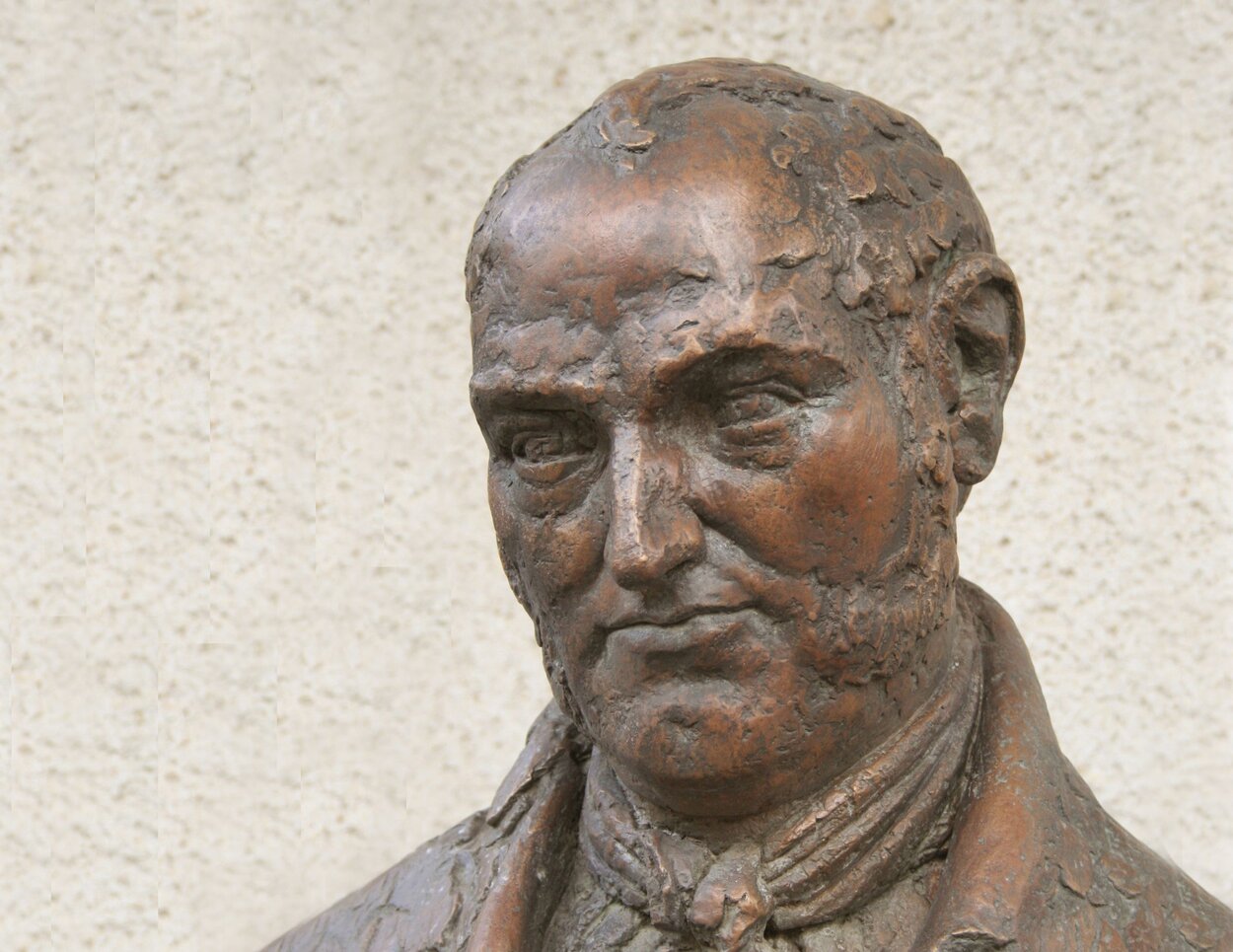 Das Bild zeigt die Bronzebüste von Johnn Heinrich von Thünen am Thünen-Forum in Braunschweig.