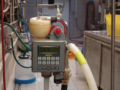 Versuchsaufbau zur Milchmengenmessung