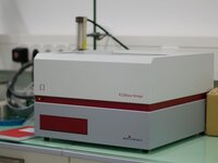 Platten-Reader mit Dispensoren Platten-Reader mit Dispensoren