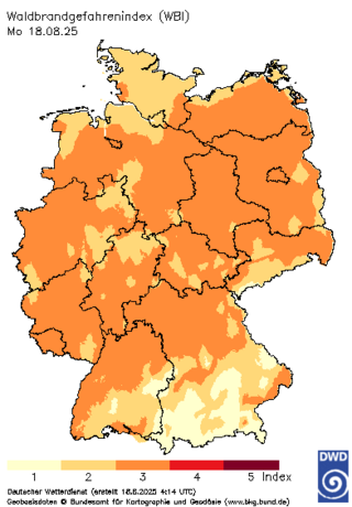 Waldbrandgefahrenindex am 18.August 2025: Deutschlandkarte zeigt Regionen mit hoher Waldbrandgefahr. Die Gefahr ist im Moment großen Teilen Deutschlands auf Level drei von fünf. Am Niedrigsten ist die Waldbrandgefahr im Süden von Bayern mit Stufe 1.