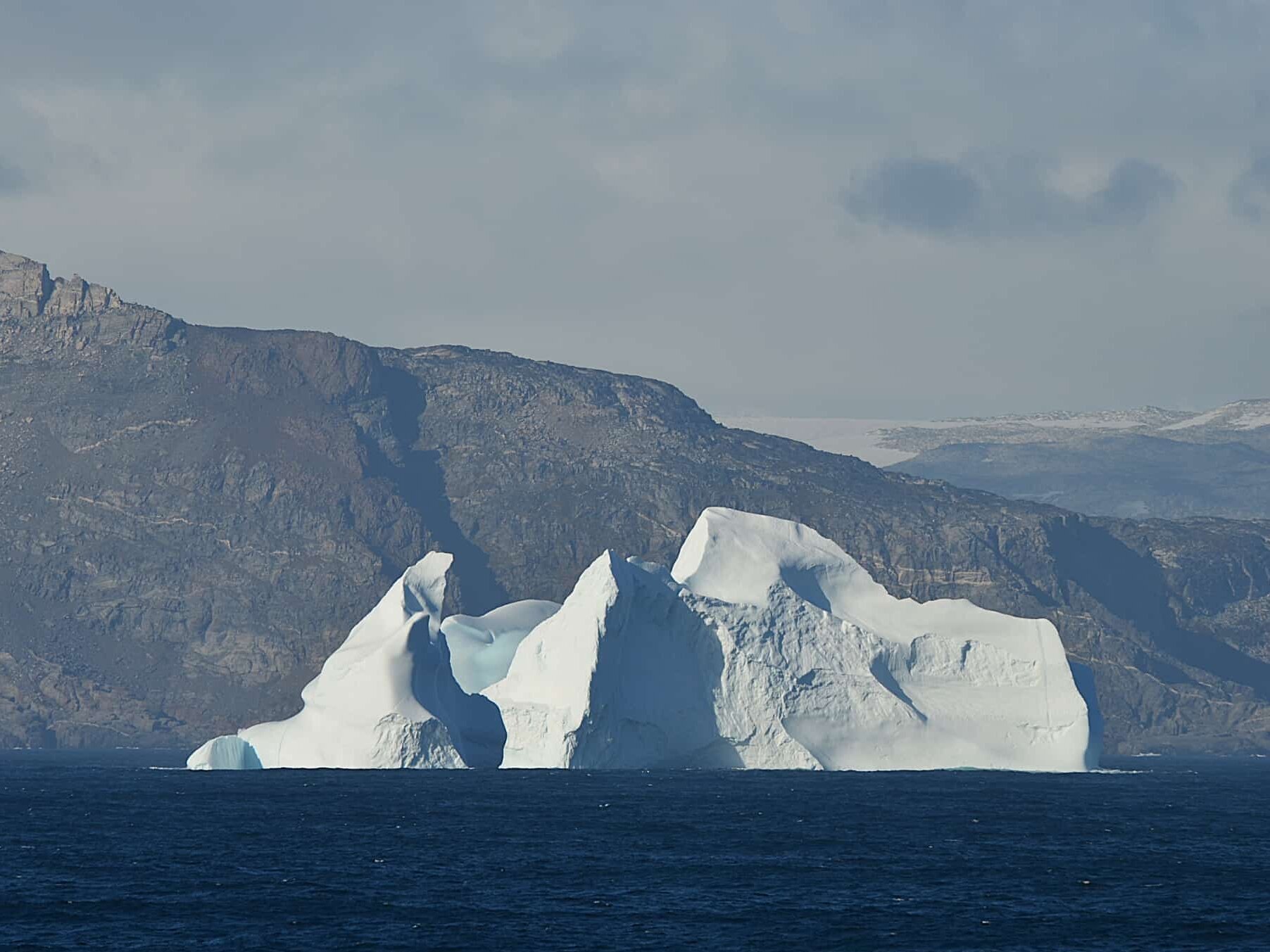 Ein Eisberg vor der Küste Ostgrönlands.