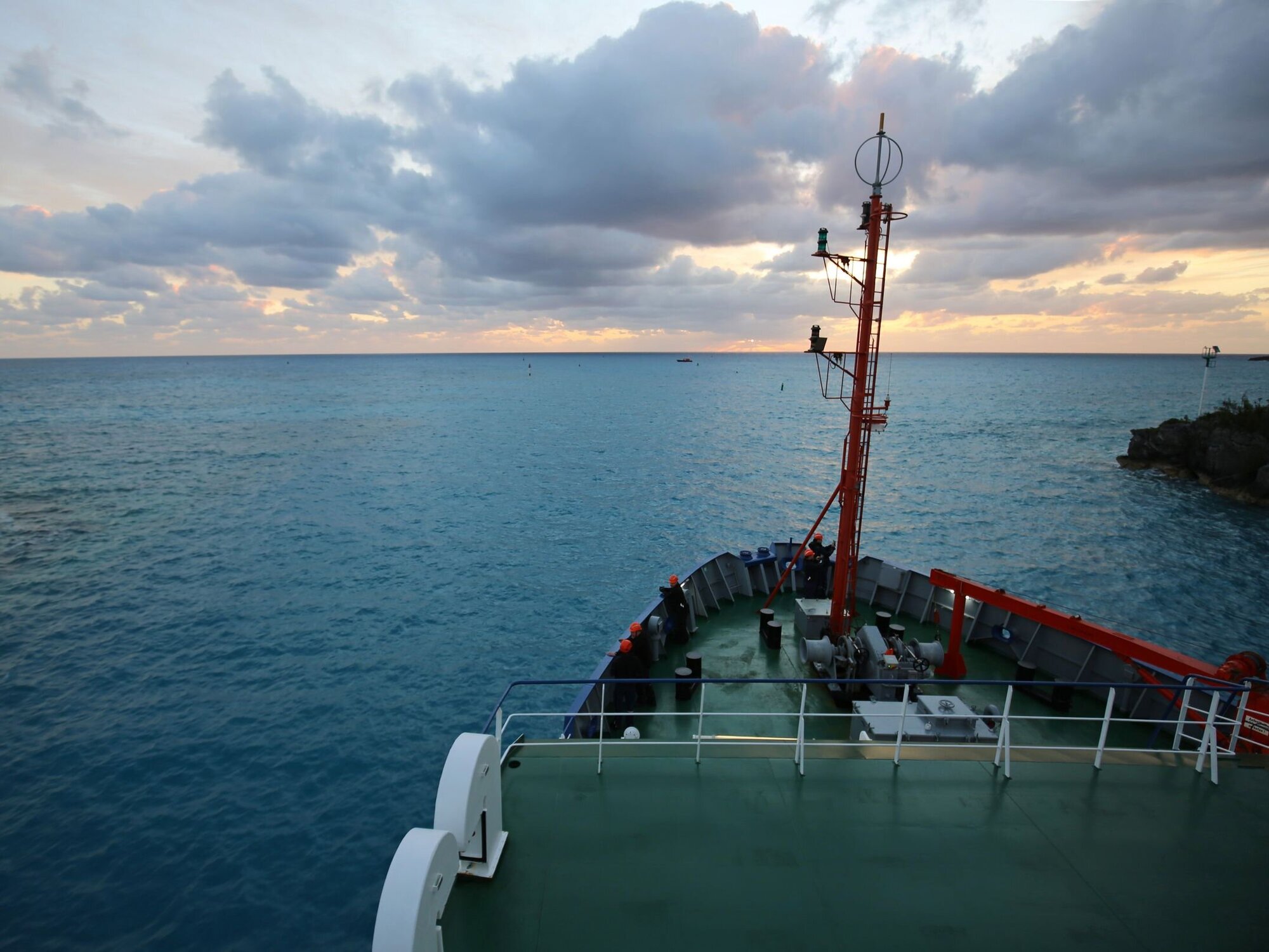 Blick vom Deck der Walther Herwig nach vorn in Richtung Sargassosee.