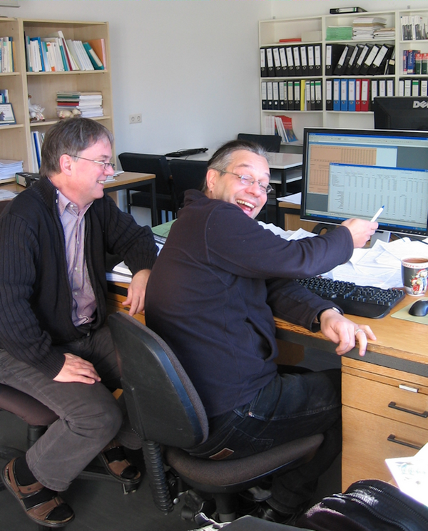 Dieter Haenel and Claus Rösemann working at the annual Emission inventory report.