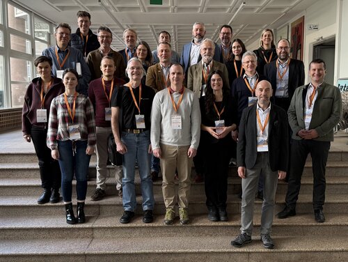 Vortragende und Moderatoren der 33. Deutschen Holzschutztagung in Rosenheim Ein Gruppenbild mit Vortragende und Moderatoren der 33. Deutschen Holzschutztagung in Rosenheim