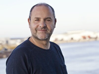 Portrait von Prof. Dr. Reinhold Hanel 