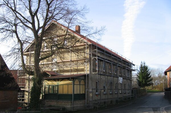 Sanierung eines Gebäudes, gefördert als Maßnahme der Dorfentwicklung
