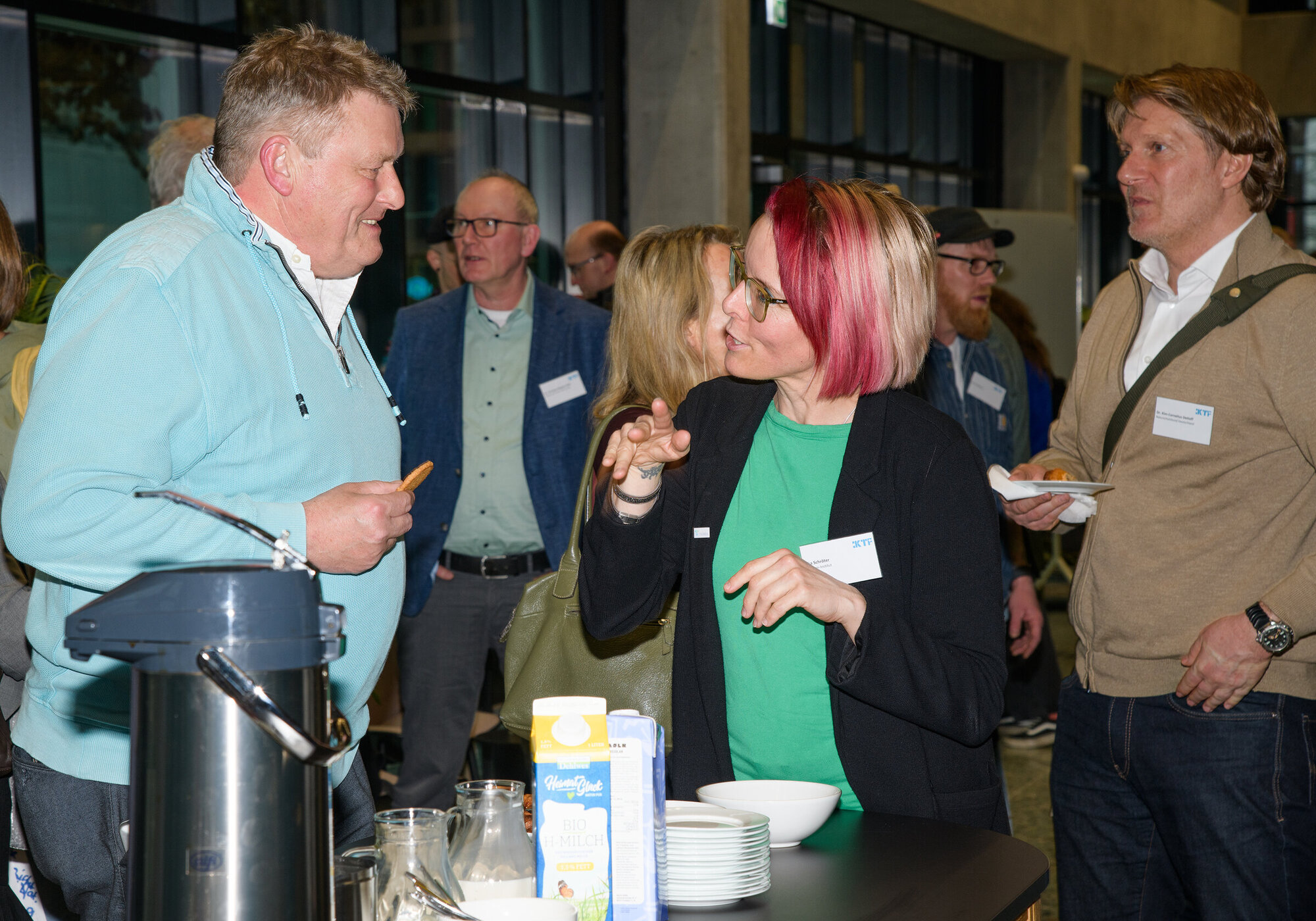 Afternoon discussion Pictures from the event showing lots of people chatting.