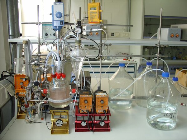 Kontinuierlicher Rührkessel für die Zuckeroxidation