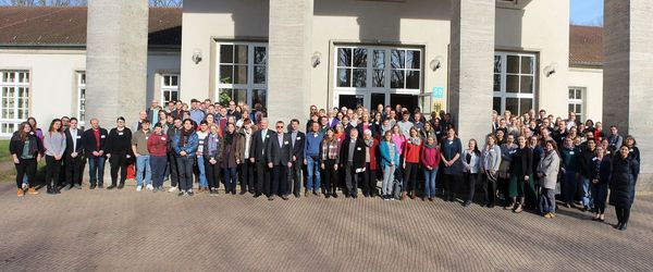Gruppenfoto der Teilnehmer der 56. Gartenbauwissenschaftliche Jahrestagung 2024 am Thünen-Institut in Braunschweig