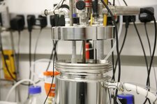 Stainless steel reactor (up to 250 g) for preparation of deposition-precipitation and wet impregnation catalysts