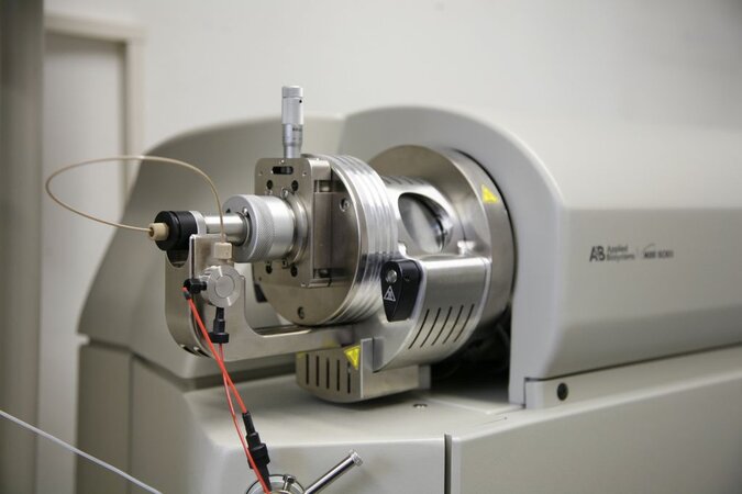 QTrap (LIT) mass spectroscopy with TurboIonSpray