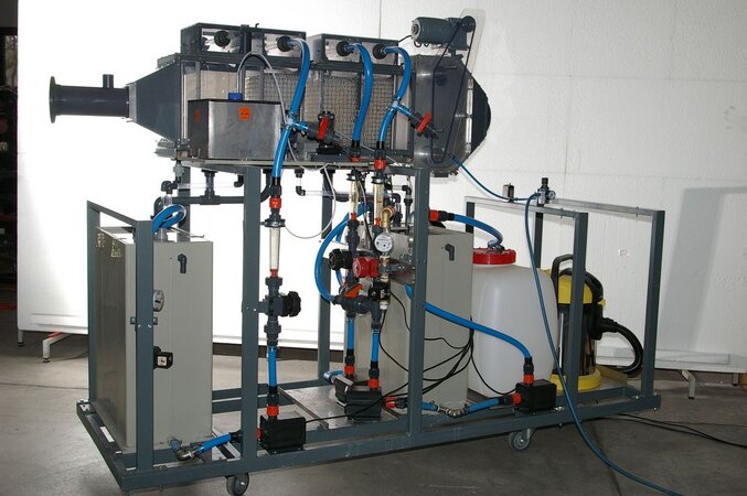 Abluftreinigungsanlage im Technikums-Maßstab