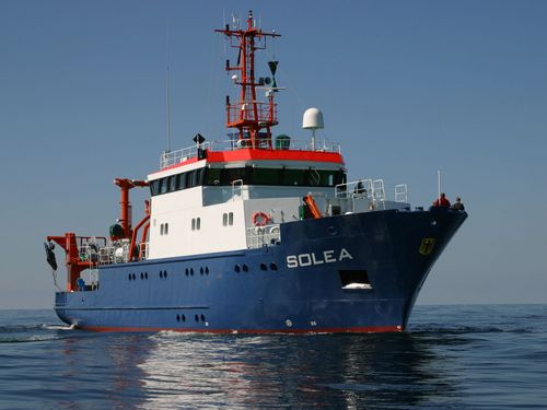 Forschungsschiff Solea unterwegs auf See 