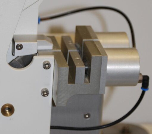 Prüfgerät für die Durchreißfestigkeit