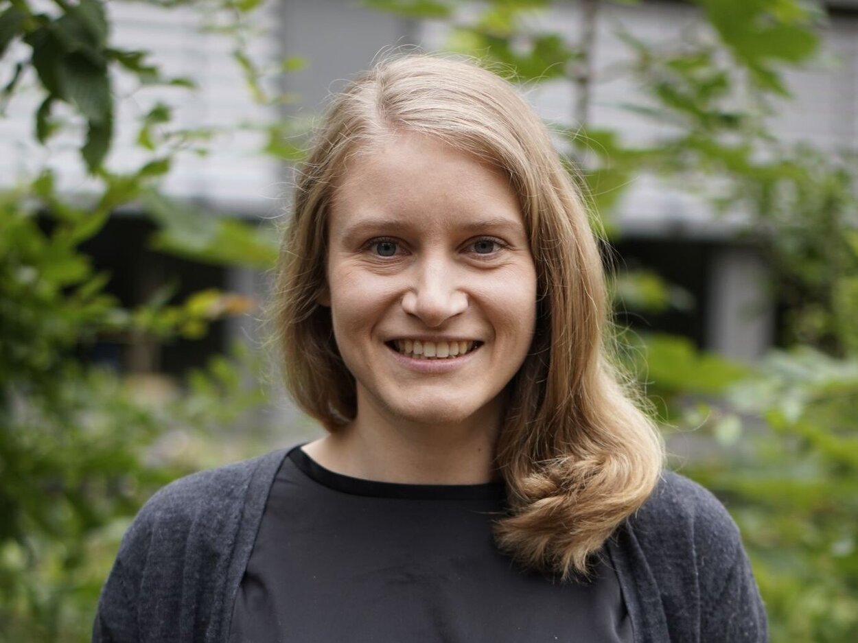 Dr. Ann Hipp Dr. Ann Hipp