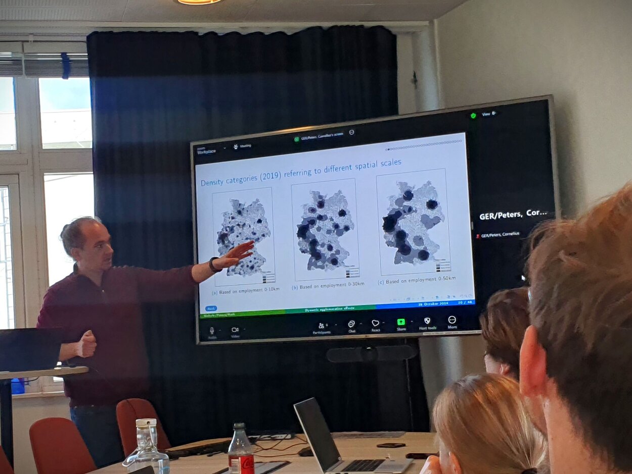 Vortrag von Jan Cornelius Peters am Centre for Entrepreneurship and Spatial Economics (CEnSE).