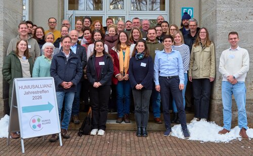Group photo of participants in the humus building workshop Group photo of participants in the humus building workshop