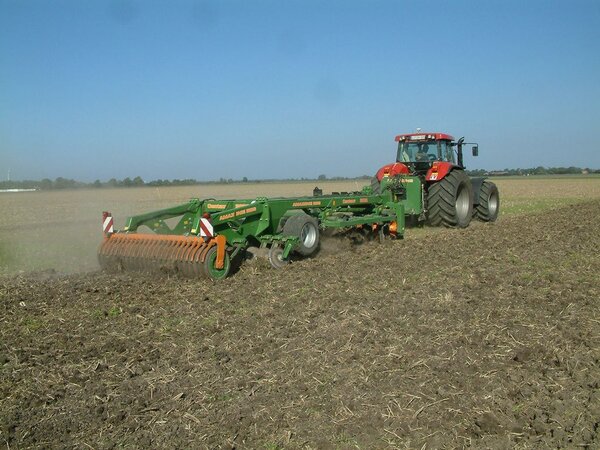 Grundbodenbearbeitung (GPS gestützt)