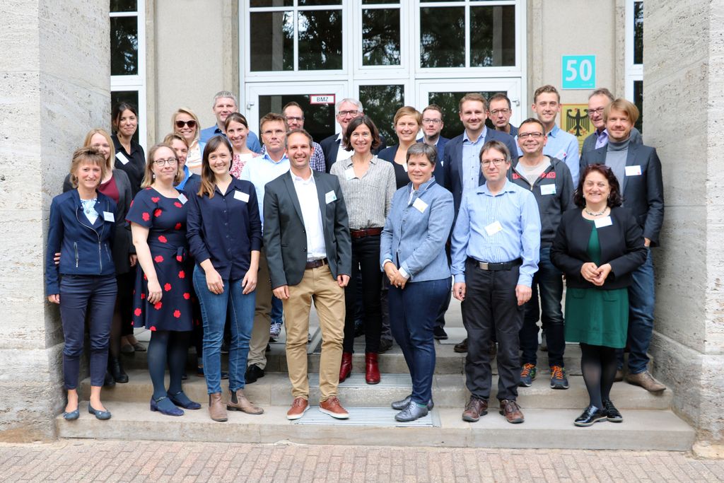 Erstes Treffen des Projektteams ZukunftGeflüchteter mit dem Projektbeirat Gruppenbild vom Projektteam ZukunftGeflüchteter mit dem Projektbeirat (erstes Treffen).